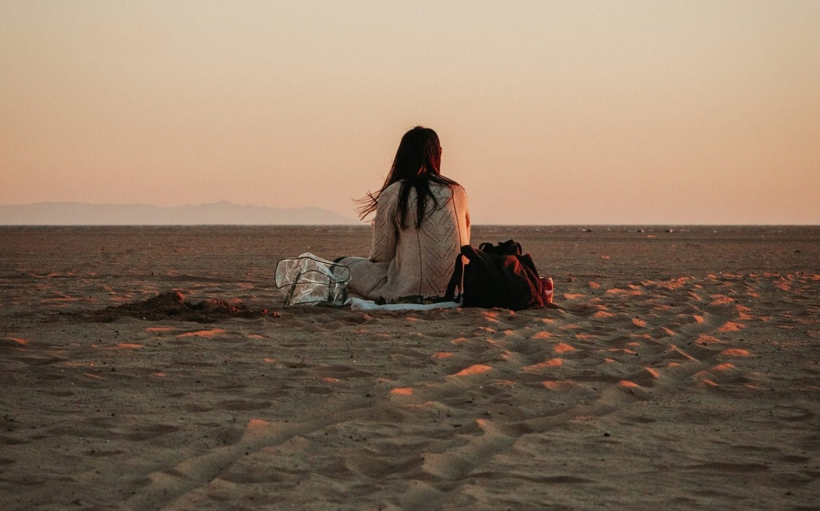 Por Que Fico Exausta Depois de Socializar, Mesmo Com Pessoas Que Gosto?